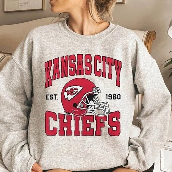 Kansas City Chiefs Retro Crewneck Sweatshirt Cozy Team Fan Game Day Gift 51 - Picture 1 of 5